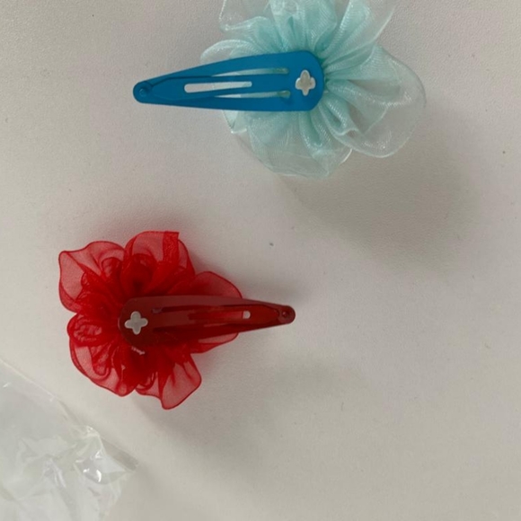 Masha and the Bear hair clips set of 4 - Picture 4 of 7